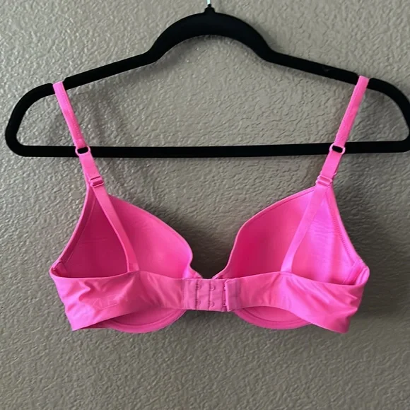 Calvin Klein pink push up bra - Picture 4 of 6